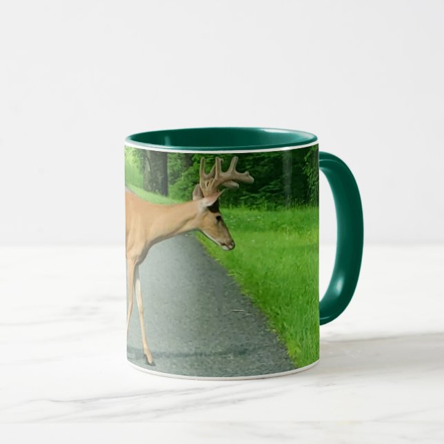 Buck über die Straße Tasse (VorderseiteRechts)