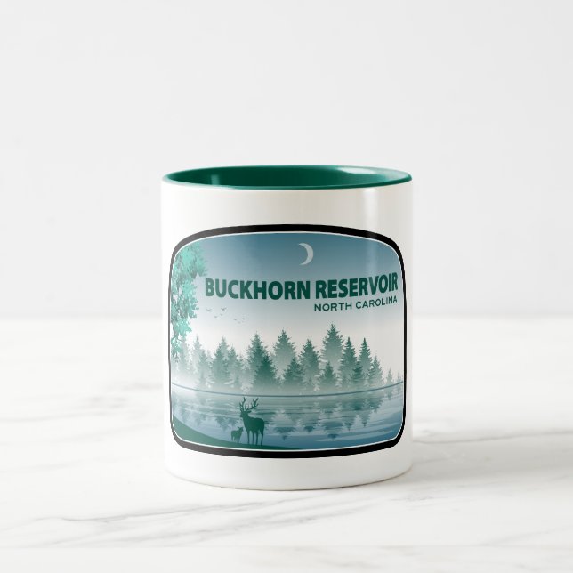 Buckhorn Reservoir North Carolina Deer Zweifarbige Tasse (Mittel)