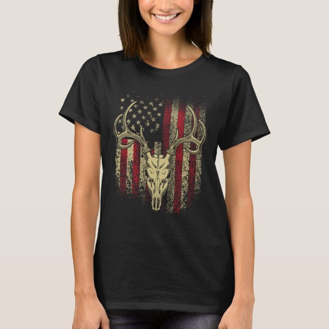 Bucks Antler und Schädel auf einer amerikanischen  T-Shirt (Vorderseite)