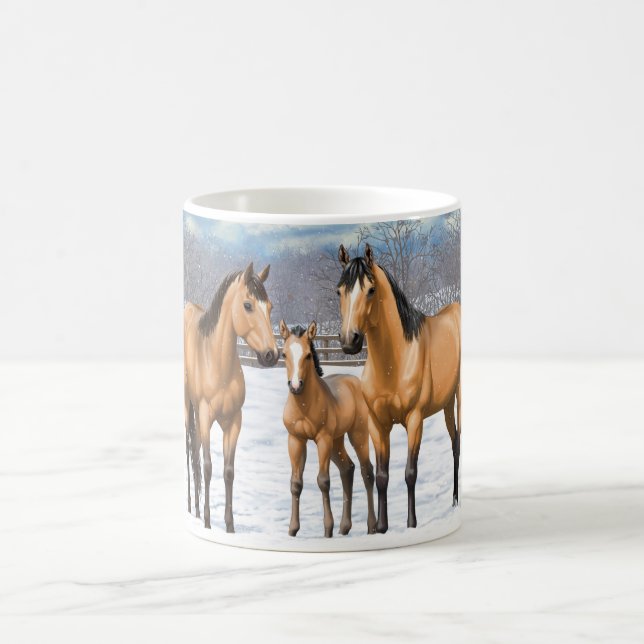 Buckskin Quarter Pferde im Schnee Kaffeetasse (Mittel)