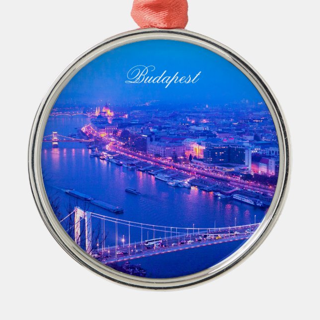 Budapest bis zum Nacht Ornament Aus Metall (Vorne)