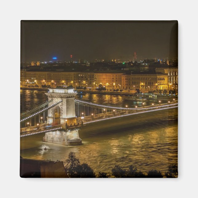 Budapest Kettenbrücke bei Nacht Magnet (Vorne)