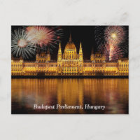 Budapest Parlament Ungarn mit Feuerwerk