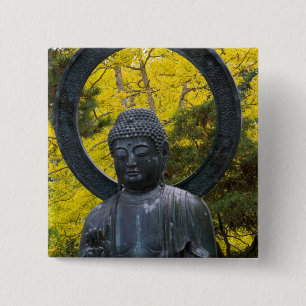 Buddha-Statue in den japanischen Gärten Golden Button