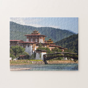 Buddhistischer Tempel am Fluss
