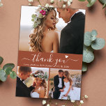 Budget 3 Foto Terracotta Script Wedding Vielen Dan Postkarte<br><div class="desc">Budget Boho Stilvolle handgeschriebene Skript 3 Foto Collage Terracotta Wedding Danke Postcard. Minimalistische Hochzeit Dankeschön Karte Vorlage mit 3 Foto auf der Vorderseite und ein Foto auf der Rückseite. Mit dem Text "Danke" in einer Wirblen Hand schreiben Typografie Skript-Schriftart mit Swash-Schwanz und kleine Liebe Herz auf erdigen Rost Terrakotta Farbe...</div>