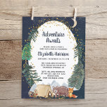 Budget Adventure Night Sky Baby Dusche Einladung<br><div class="desc">Eine preisgünstige,  rustikale Babydusche mit niedlicher Darstellung von Waldtieren mit ihrem Zelt-Camping in Bergen und Wäldern,  einem Overlay von Goldstars und Mond in einem Nachthimmel,  "Adventure Awaits" und dem Namen der Mutter-to-be in einem dunkelblauen Schriftsatz um Mitternacht. Die Dusche ist einfach zu personalisieren.</div>