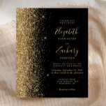 Budget Black Gold Imitate Glitzer Einladung Hochze<br><div class="desc">Die links Kulisse dieser modernen Hochzeitseinladung besticht durch einen vergoldeten Glitzer mit Imitaten. Der anpassbare Text verbindet blassgoldene Handschrift,  Copperplate und kursiv Schriftart auf schwarzem Hintergrund. Die Rückseite ist in Schwarz und Gold gehalten.</div>