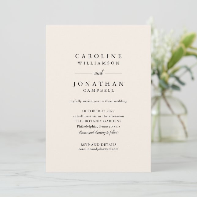 Budget Black Ivory Serif Minimalistische Hochzeits Einladung (Stehend Vorderseite)