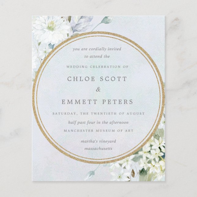 Budget Blue White Floral Wedding Einladung (Vorderseite)