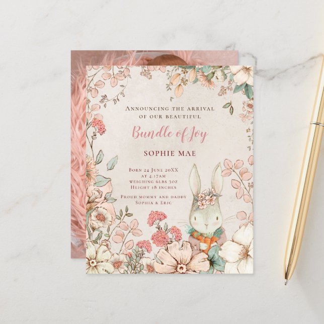 Budget Bunny Florals Foto Girl Birth Ankündigung (Vorderseite/Rückseite Beispiel)