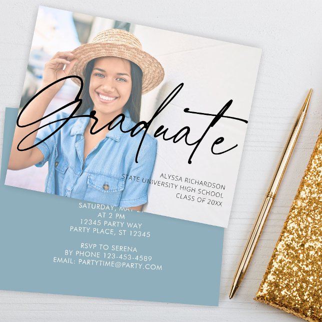 Budget Chic Script H Foto Graduation Party Flyer (Von Creator hochgeladen)
