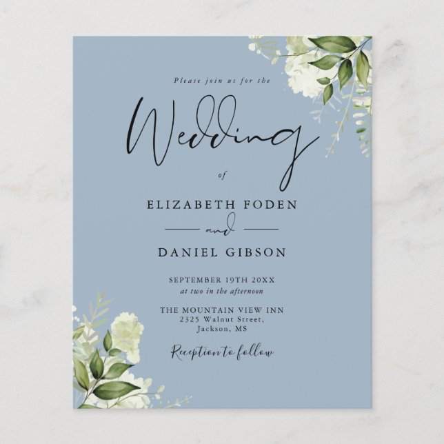 Budget Dusty Blue Floral Wedding Einladung (Vorderseite)