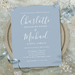 Budget Dusty Blue Script Einladung<br><div class="desc">Mit seinen charakteristischen Stilnamen kann diese elegante, preisgekrönte blaue Hochzeitseinladung mit Ihren Informationen in schicker Schrift personalisiert werden. Entwickelt von Thisisnotme©</div>
