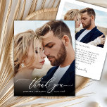 Budget Elegantes Script Wedding Foto Danke Karte<br><div class="desc">Budget Modern Elegant Script 2 Foto Hochzeit Danke Ihnen erschwingliche Low Budget Thin Card. Stilvolle Hochzeitsvorlage mit einem vollen vertikalen Foto auf der Vorderseite mit Overlay-Text "Danke" in einer handgeschriebenen Kalligraphie oder Typografie-Script-Schriftart in Weiß auf dem Bild. Auf der Rückseite ein Foto und vorgefertigte Danksagung Nachricht. ***BEACHTE! *** HAUSHALTSPAPIER/FLYER IST...</div>