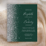 Budget Emerald Green Silver Glitzer Wedite Einladu<br><div class="desc">Die links Kulisse dieser eleganten,  modernen Hochzeitseinladung besticht durch eine silberne Imitat-Glitzer-Grenze. Der individuell anpassbare Text verbindet hellsilbergraue Handschrift,  Copperplate und kursiv Schriftart auf einem smaragdgrünen Hintergrund. Auf der Rückseite ist ein smaragdgrünes und silberfarbenes Design erkennbar.</div>