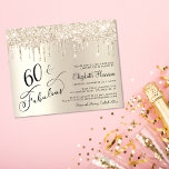 Budget Glitzer 60. Geburtstagsparty Einladung<br><div class="desc">Elegante,  schicke und preisgünstige 60. Geburtstagsfeier mit "60 & Fabulous" in einem stilvollen Drehbuch mit goldenem Hintergrund,  mit vergoldeten Imitat-Glitzer-Tropfen.</div>