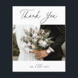 BUDGET Hochzeit Foto Vielen Dank Card Flyer<br><div class="desc">Dieses zeitlose,  romantische Design zeichnet sich durch ein modernes Skript aus,  das mit fett gedrucktem Text gepaart ist. Bitte kontaktieren Sie mich,  wenn Sie Hilfe bei diesem Design benötigen.</div>