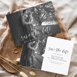 Budget Hochzeit Save the Date Foto Minimalistisch  Flyer<br><div class="desc">Budget Hochzeit Speichern Sie die Datumskarten,  die ein Foto auf der Vorder- und Rückseite haben. Die Save the Date Herbst-,  Herbst-,  Winter-,  Frühlings- oder Sommerkarten enthalten eine moderne,  handgeschriebene Schrift-Typografie,  die elegant,  einfach und modern ist,  um nach einem einfachen Hochzeitsfeiertag minimalistisch zu wirken.</div>