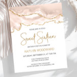 Budget Ivory Gold Agate Sweet 16 Einladung<br><div class="desc">Diese trendige 16 . Geburtstag-Geburtstagseinladung zeigt ein Aquarellbild einer agaten Geode in Elfenbeintönen mit goldenen Imitaten. Die Worte "16 . Geburtstag" erscheinen in Imitaten goldenen Glitzer in dekorativen modernen Handschrift Schriftart. Passen Sie ihn an mit dem Namen des Ehrengast in goldfarbenem Text und den Details in Holzkohle grau auf weißem...</div>