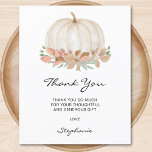 Budget Little Pumpkin Baby Dusche Danke Karte<br><div class="desc">Dieses Budget Herbst Baby-Dusche Dank Ihrer Karte verfügt über einen Aquarellkürbis und Grün. Ideal für einen Herbstjungen,  ein Mädchen oder eine geschlechtsneutrale Babydusche. Einfach anpassbar. Weil wir unsere Kunstwerke erstellen,  werden Sie dieses exakte Bild von anderen Designern nicht finden. Original Wasserfarbe © Michele Davies.</div>