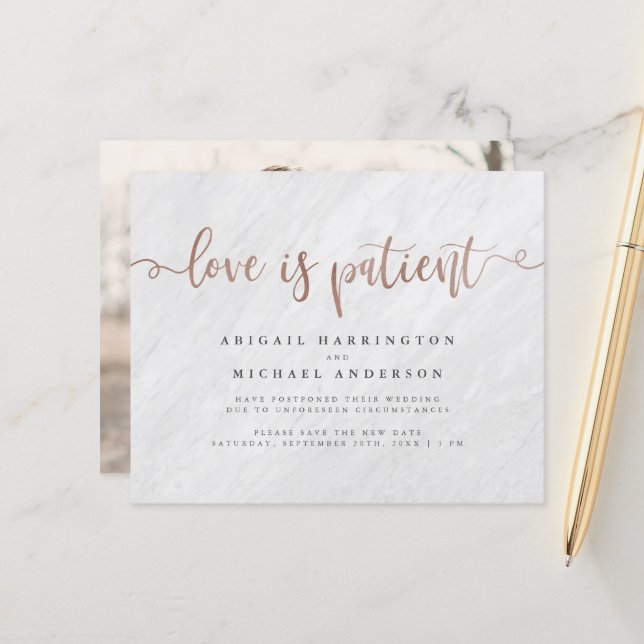 Budget Marmor & Rose Gold Script Liebe ist geduldi (Vorderseite/Rückseite Beispiel)