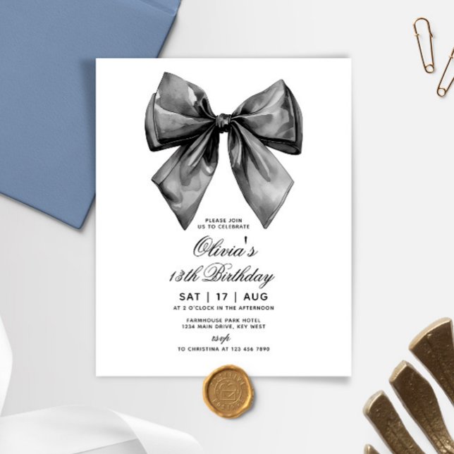 Budget Modern Black Bow Birthday Einladung (Von Creator hochgeladen)