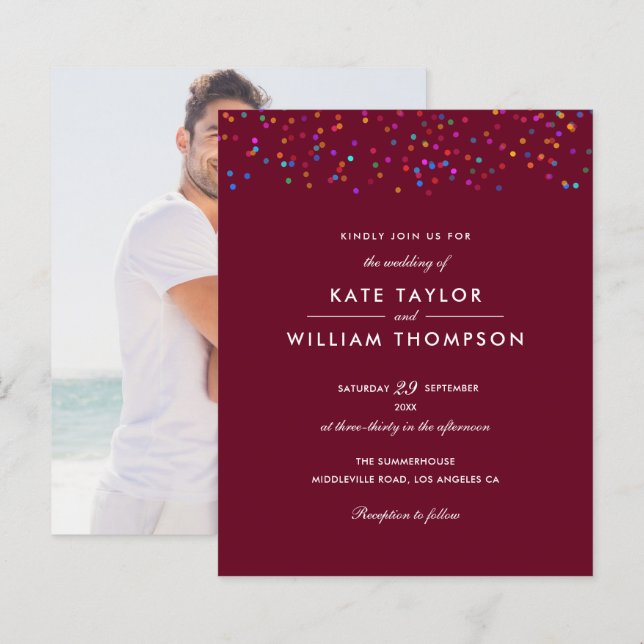 Budget Rainbow Confetti Burgundy Wedding Einladung (Vorne/Hinten)