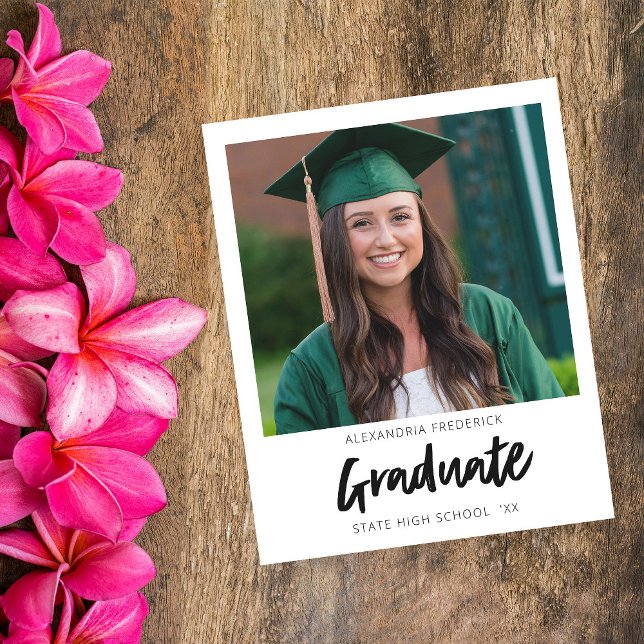 Budget Sofortiges Foto Weiße 2 Abschluss Ankündigu Flyer (Von Creator hochgeladen)