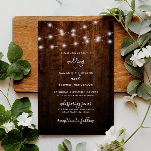 Budget String Light Rustic Wood Wedding Einladung (Von Creator hochgeladen)
