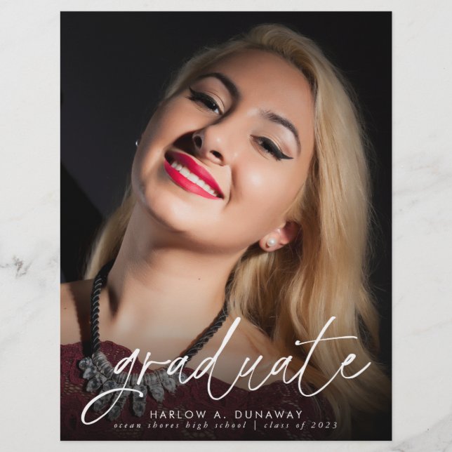 Budget Trendy Script Foto Abschluss Ankündigung Flyer (Vorne)