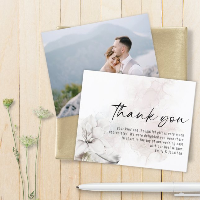 Budget White Florals Foto Wedding Vielen Dank (Von Creator hochgeladen)