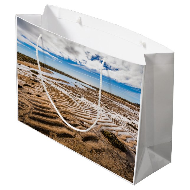 Budir Beach, Island Große Geschenktüte (Rückseite Schrägansicht)