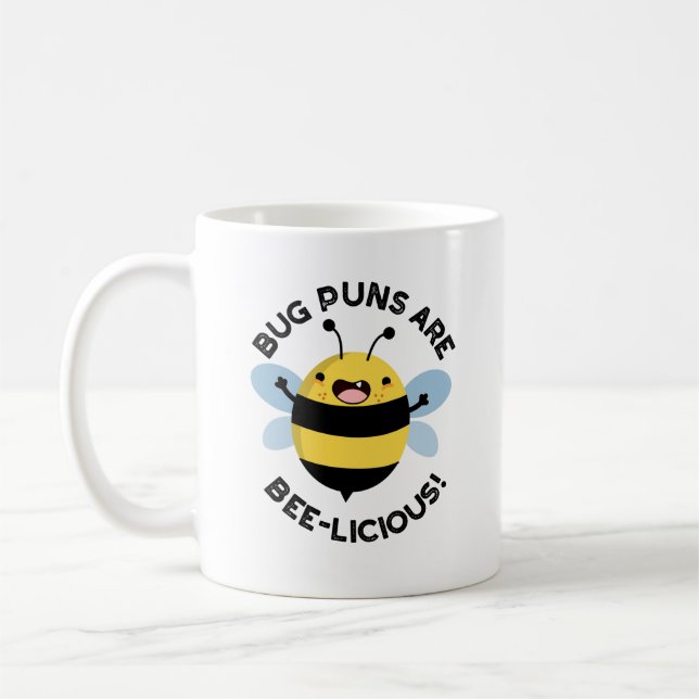 Bug Puns sind ein bizarres, lustiges Bienenpun Kaffeetasse (Links)