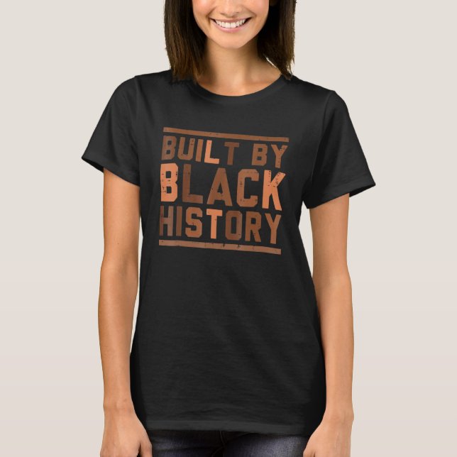 Built By Black History BHM African Pride Month Men T-Shirt (Vorderseite)