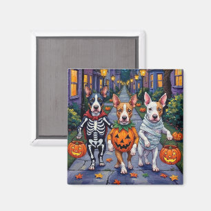 Bull Terrier beim Trick-or-Treaten Halloween-Kostü Magnet