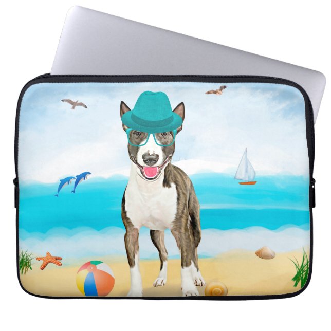 Bull Terrier Dog on Beach Laptopschutzhülle (Vorderseite)