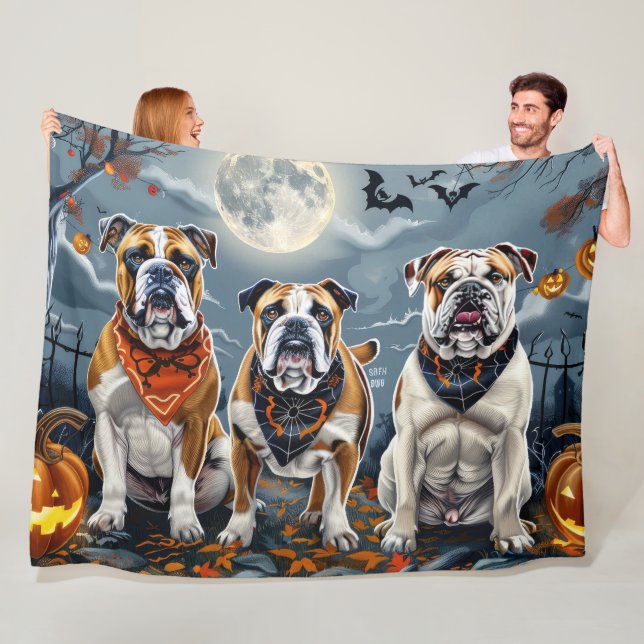 Bulldog Halloween Spooky Fleecedecke (Beispiel)