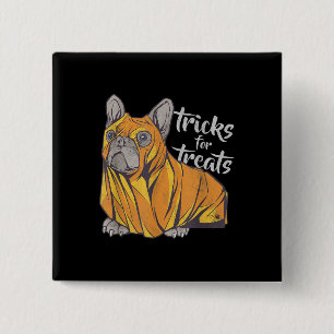 Bulldog-Tricks für Leckereien Niedliche Halloween- Button