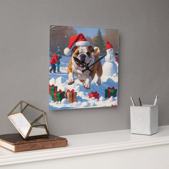 Bulldog Weihnachtsfest Schneeszene Quadratische Wanduhr (Büro)