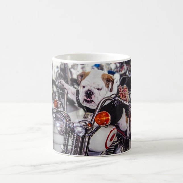 Bulldogge auf Motorrad Kaffeetasse (Mittel)