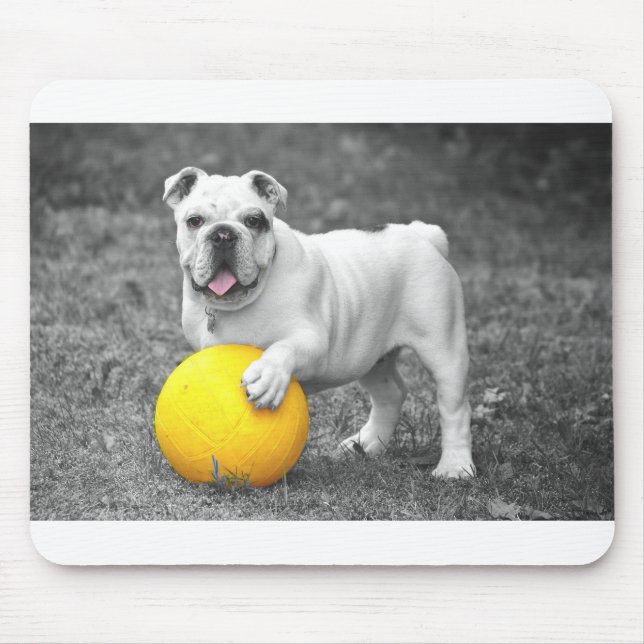 Bulldogge mit gelbem Ball Mousepad (Vorne)