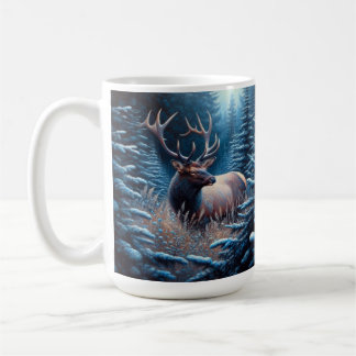 BullenElch auf der Wiese mit Pinienbäumen Kaffeetasse