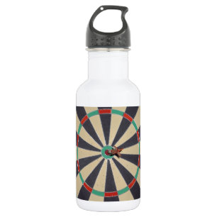 Bullseye im Dartboard, Trinkflasche