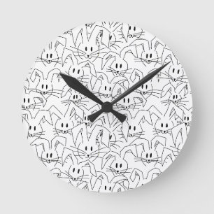 Bunches of Bunnies on white - seamless pattern.    Runde Wanduhr