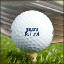 Bunker Bottom, wackelige blaue Schrift