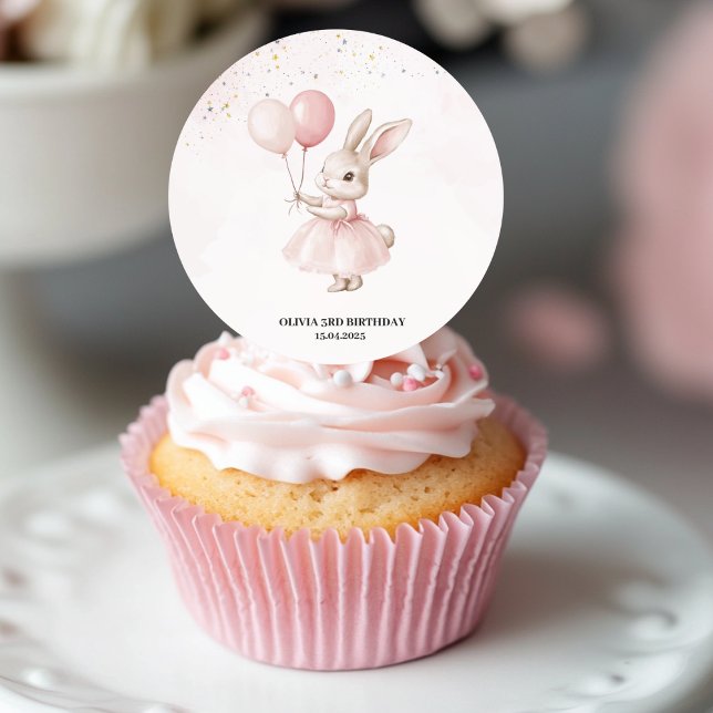 Bunny Pastel Pink Geburtstag Runder Aufkleber (Von Creator hochgeladen)