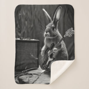 Bunny Playing a Gitarre Sherpadecke