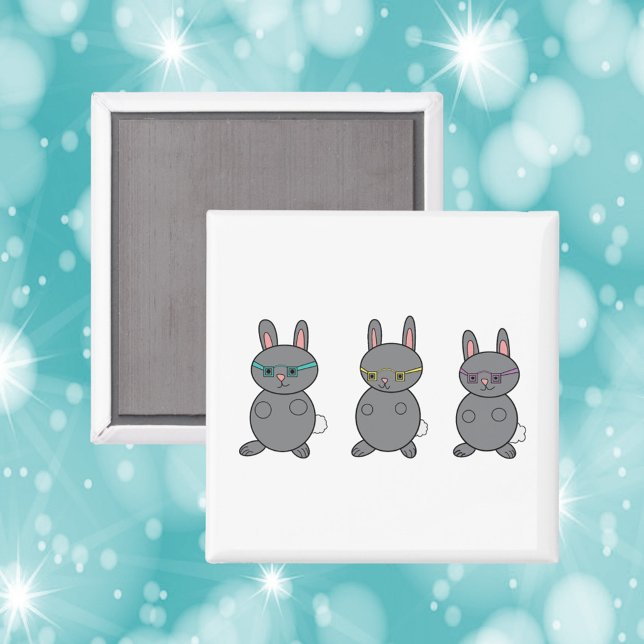 Bunny Rabbits mit Brillen Magnet (A cute magnet with three gray bunny rabbits wearing glasses.)
