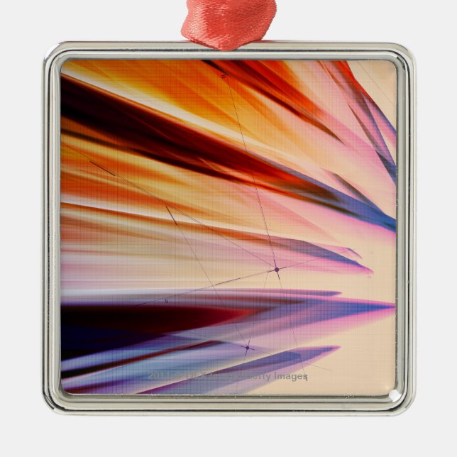Bunte abstrakte Gegenstände gegen Weiß Silbernes Ornament (Vorne)